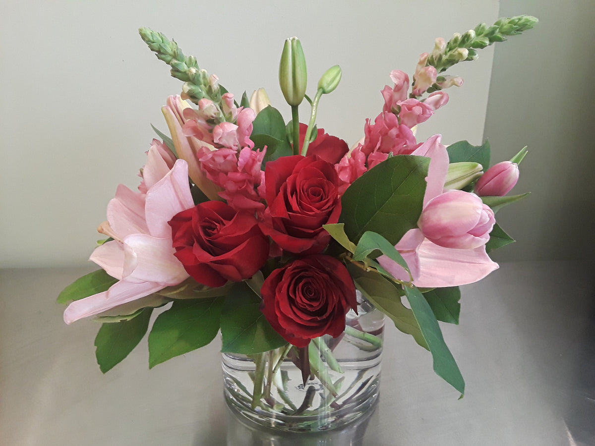 Anniversary Flowers to Go in Sundance Square